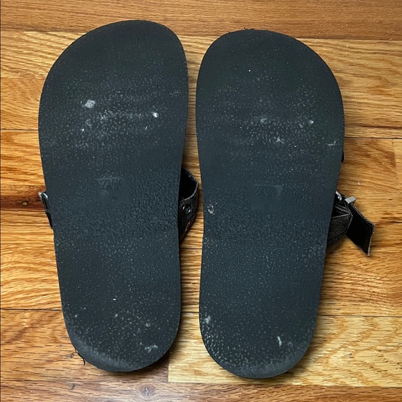 Zara Brown Sandals with Silver Buckles - Picture 4 of 4